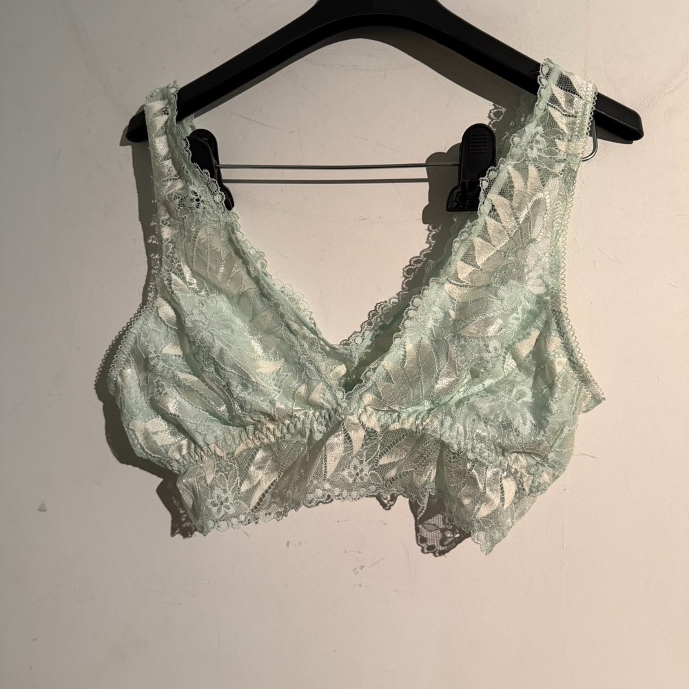 Aerie medium vneck lace bralette light green NWT
